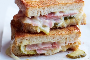 Inside-out Grilled Ham and Cheese Sandwiches